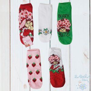 5 PACK NWT STRAWBERRY SHORTCAKE CUTE WOMEN'S NO SHOW SOCKS 9-11 SHOE SIZE 4-10